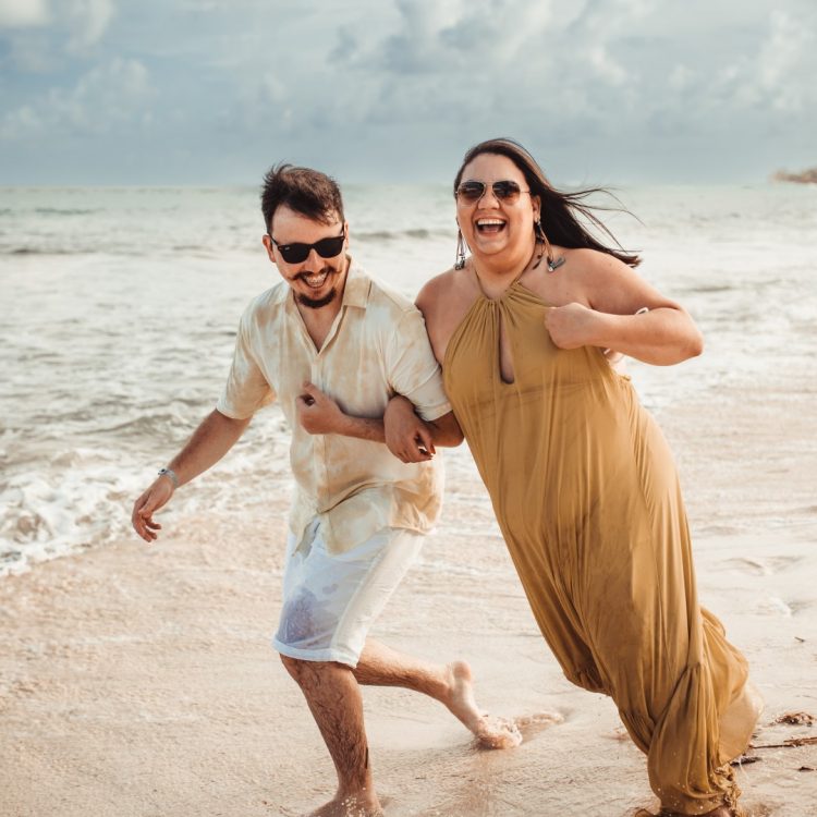 pareja en el prado en san andres